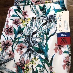 NEW June & Daisy Denim Leggings
